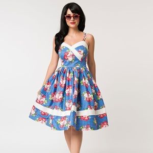 1950s swing Floral swing dress with pockets!